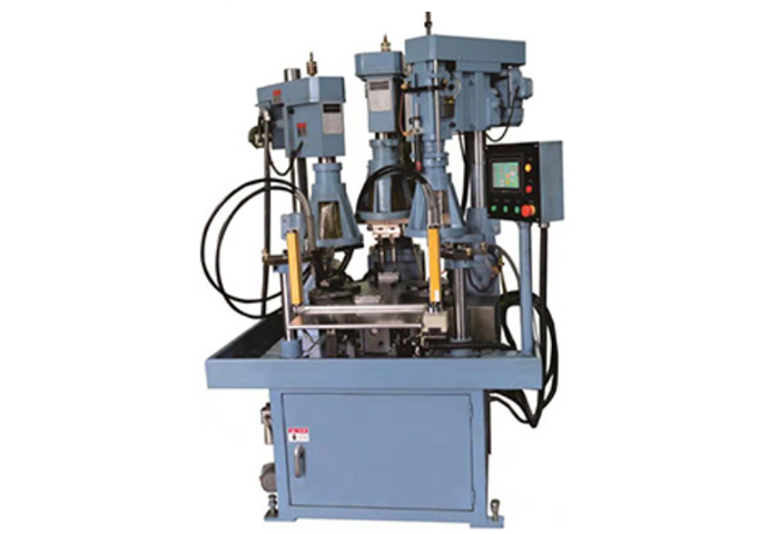  齿轮式多轴功牙机