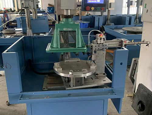 全自动攻牙机应用案例